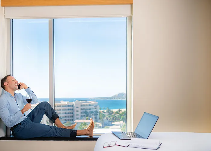 Hotel Hyatt Place Cabos 3*